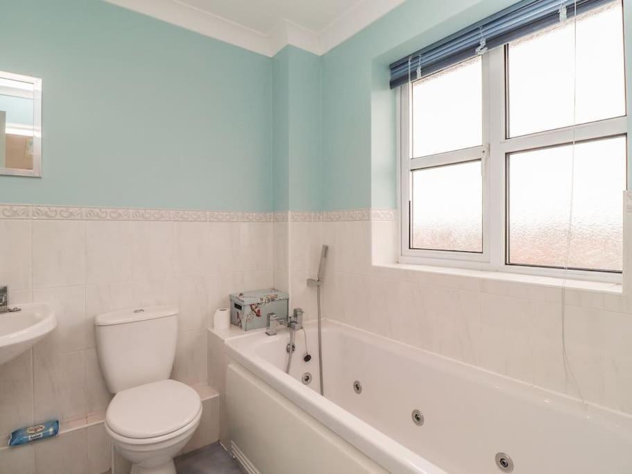 Stunning Seaviews - Beach House - Jacuzzi Bath Tub Littlestone-on-Sea Exteriér fotografie