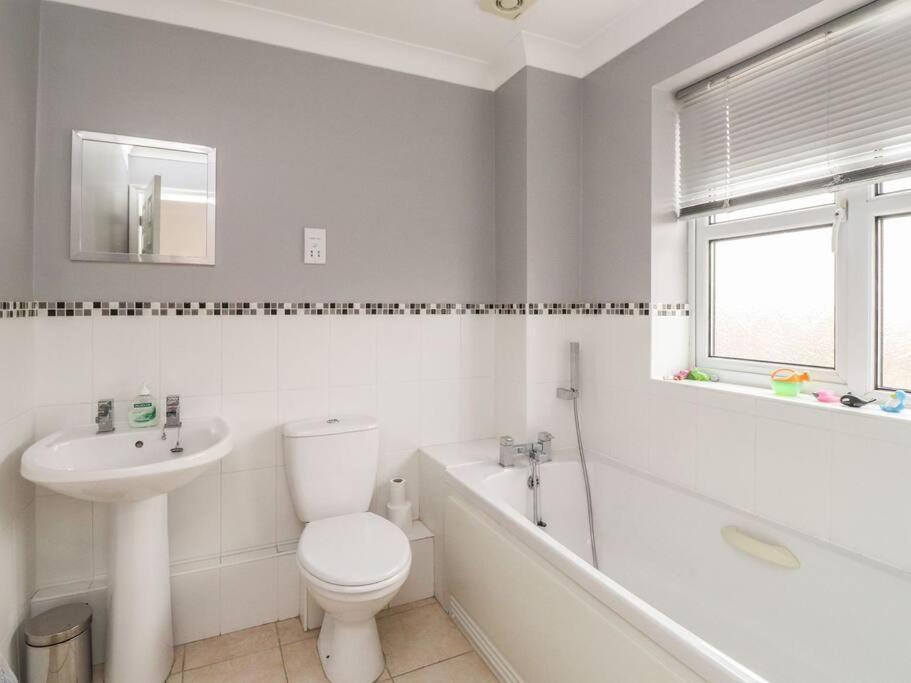 Stunning Seaviews - Beach House - Jacuzzi Bath Tub Littlestone-on-Sea Exteriér fotografie